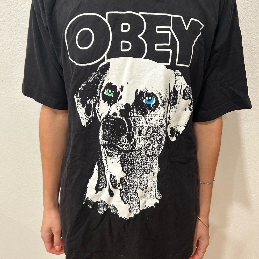 Obey Black and White Dog Print T-Shirt medium